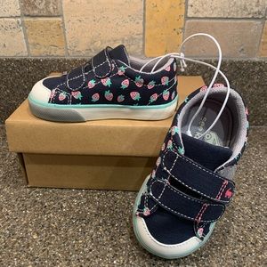 🐦 See Kai Run Sneakers Blue Strawberries Sz 5
